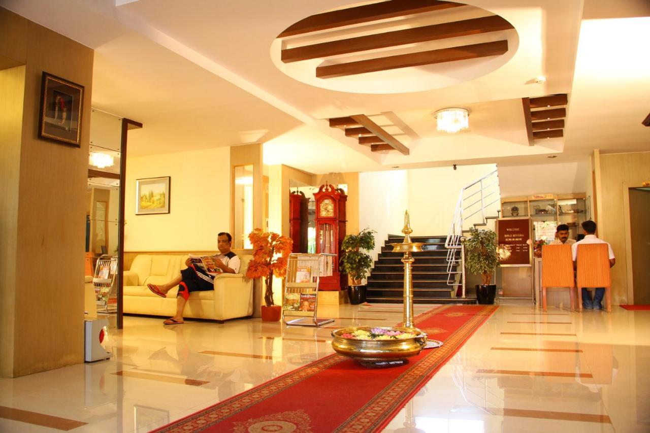 Royal Riviera Hotel Kumarakom Buitenkant foto